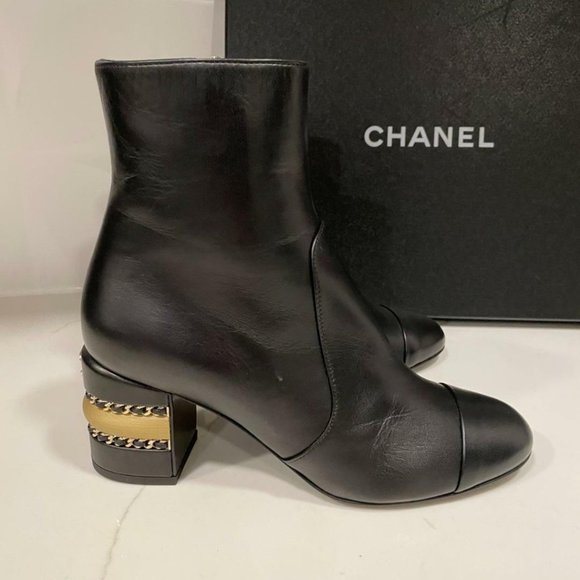 CHANEL 20B Lambskin Leather CC Logo Chain Metal Heels Ankle Booties Boots - Picture 4 of 12